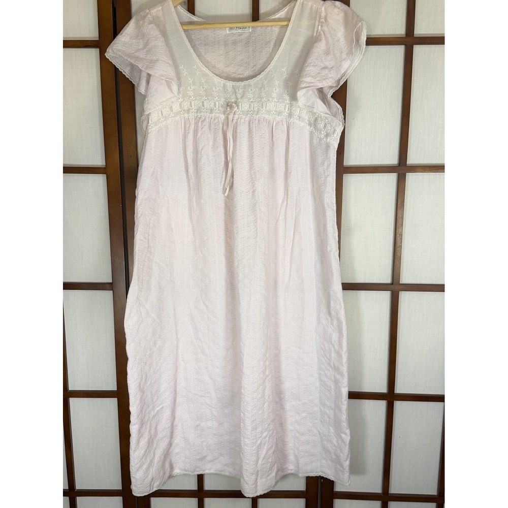 Vintage Miss Elaine Nightgown Pink Lace Knee Length Lightweight Medium Coquette